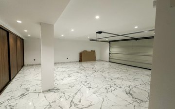 Property slide 39