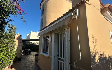 Property slide 44