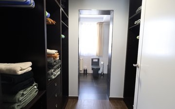 Property slide 20