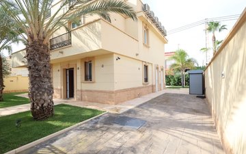 Property slide 25
