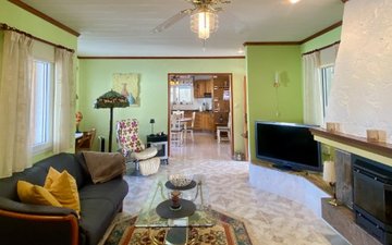 Property slide 10