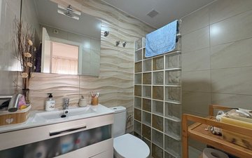 Property slide 16