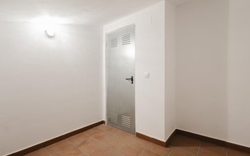 Property slide 27