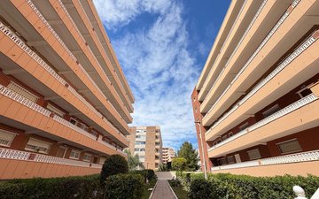 Property slide 44