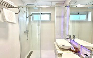 Property slide 25
