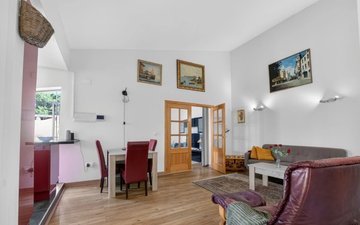 Property slide 10