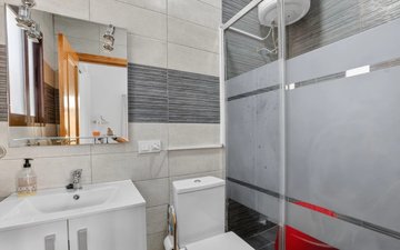 Property slide 21