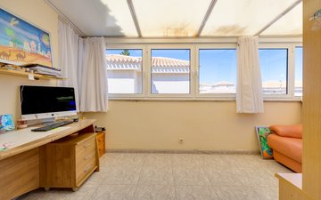 Property slide 22