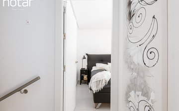 Property slide 25