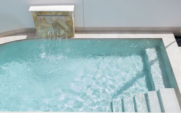 Property slide 32