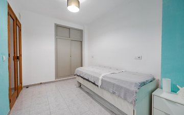 Property slide 16