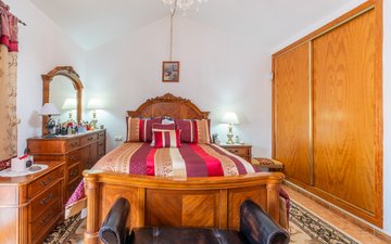 Property slide 21