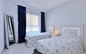 Property slide 21