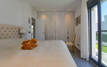 Property slide 18