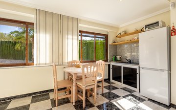 Property slide 61