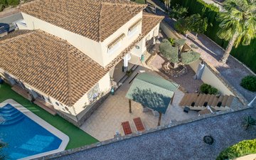 Property slide 76