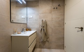 Property slide 19