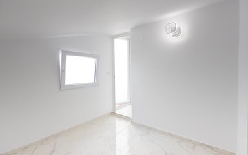 Property slide 21