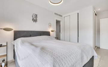 Property slide 19
