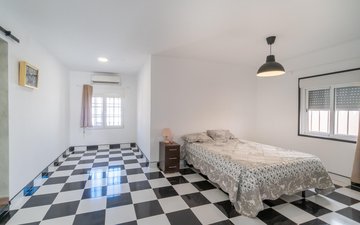 Property slide 18