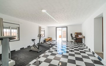 Property slide 25