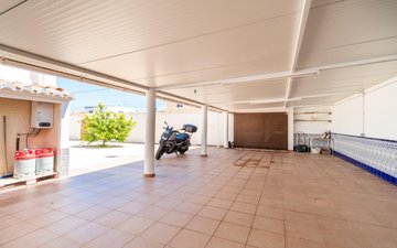 Property slide 35