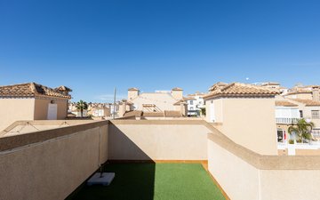 Property slide 32