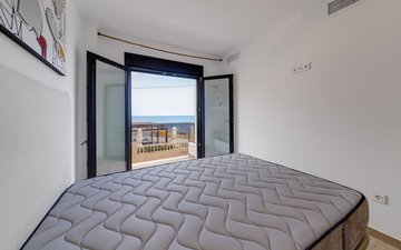 Property slide 22
