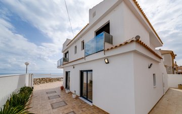 Property slide 28