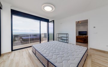 Property slide 25