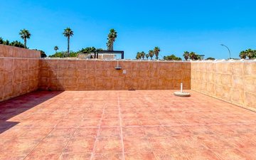 Property slide 17