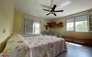 Property slide 25