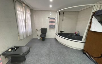 Property slide 36