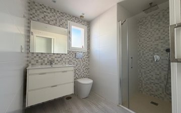 Property slide 21