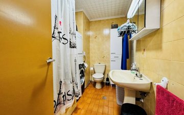 Property slide 18