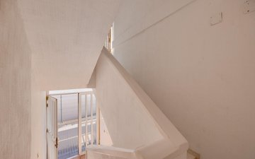 Property slide 32