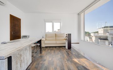 Property slide 23