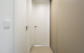 Property slide 32