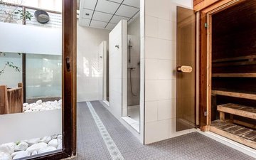 Property slide 25