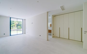 Property slide 38