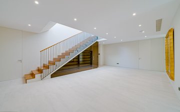 Property slide 32