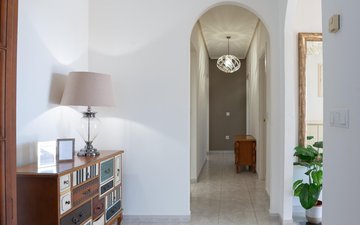 Property slide 25