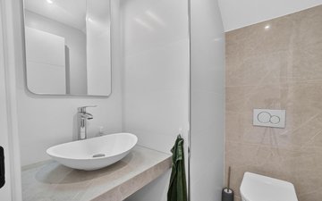 Property slide 20