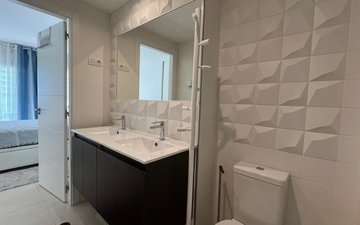Property slide 18