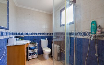 Property slide 33