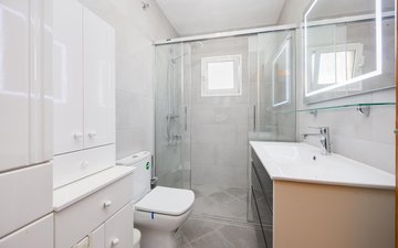 Property slide 25