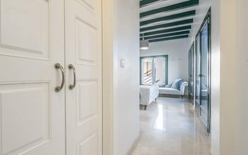 Property slide 17
