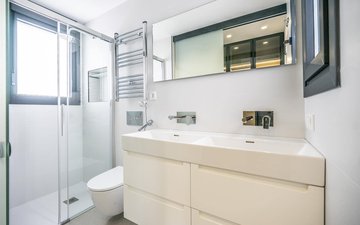 Property slide 10