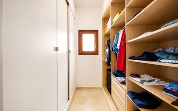 Property slide 21
