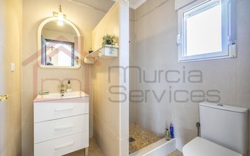 Property slide 32